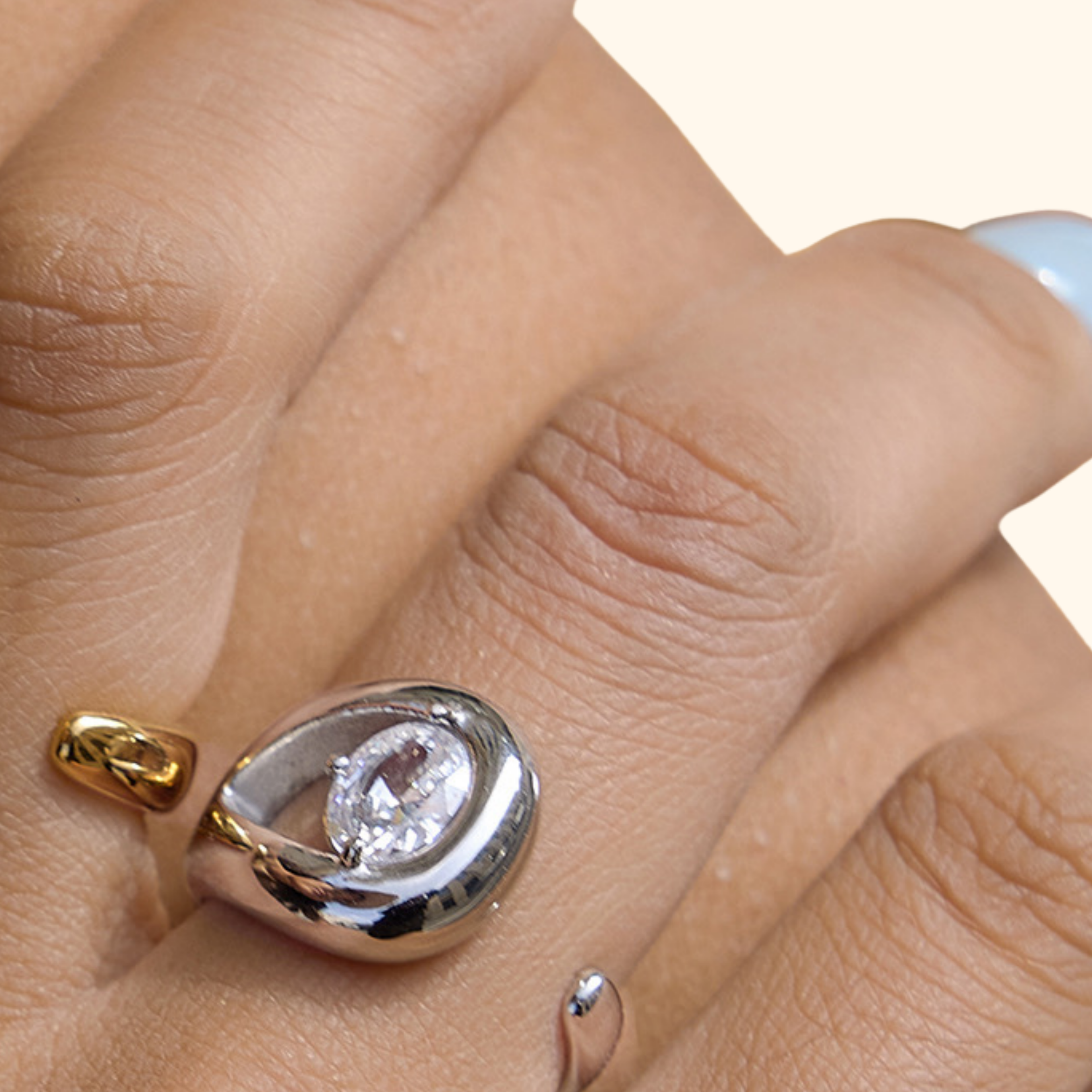 Anillo “curvy”