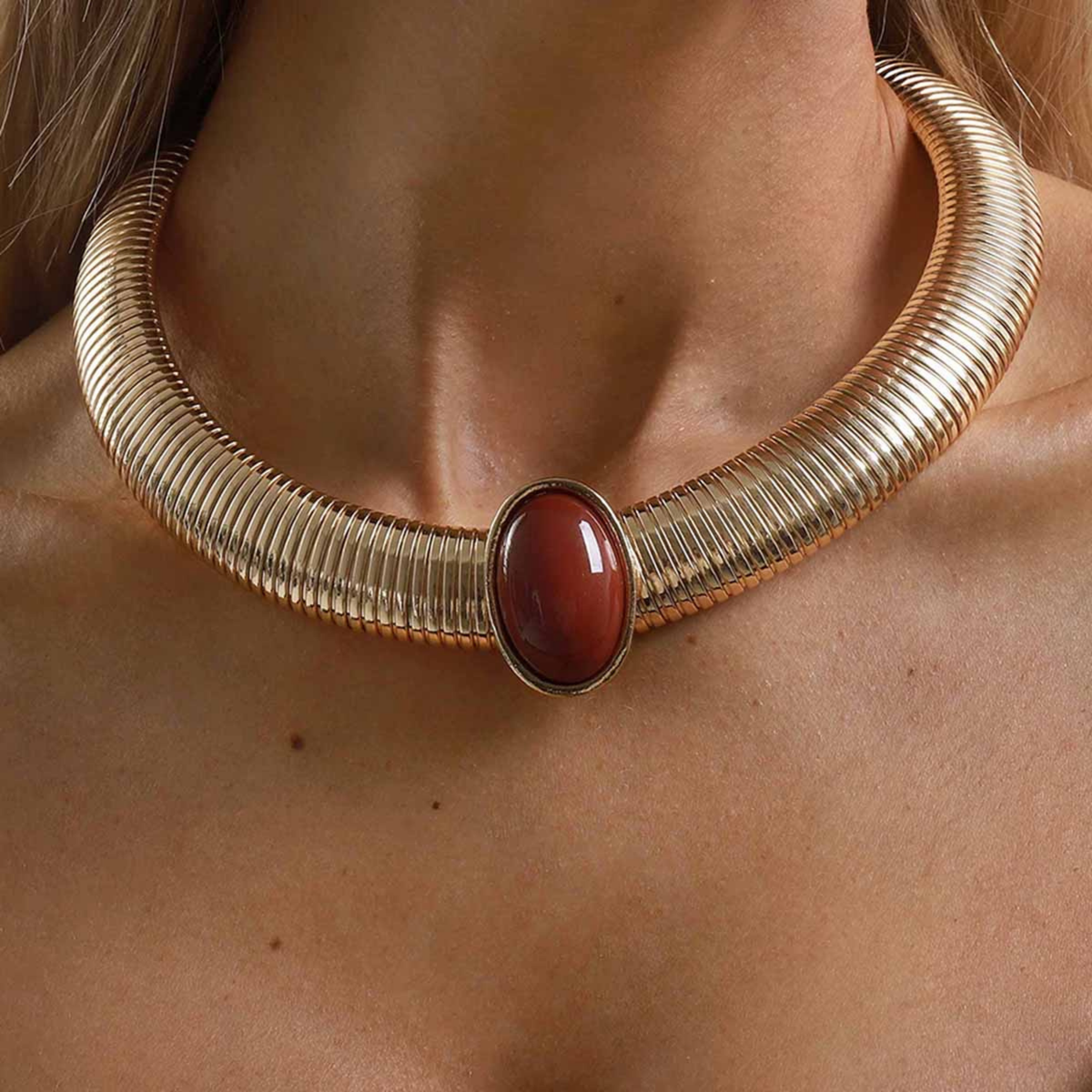 Collar gargantilla chunky