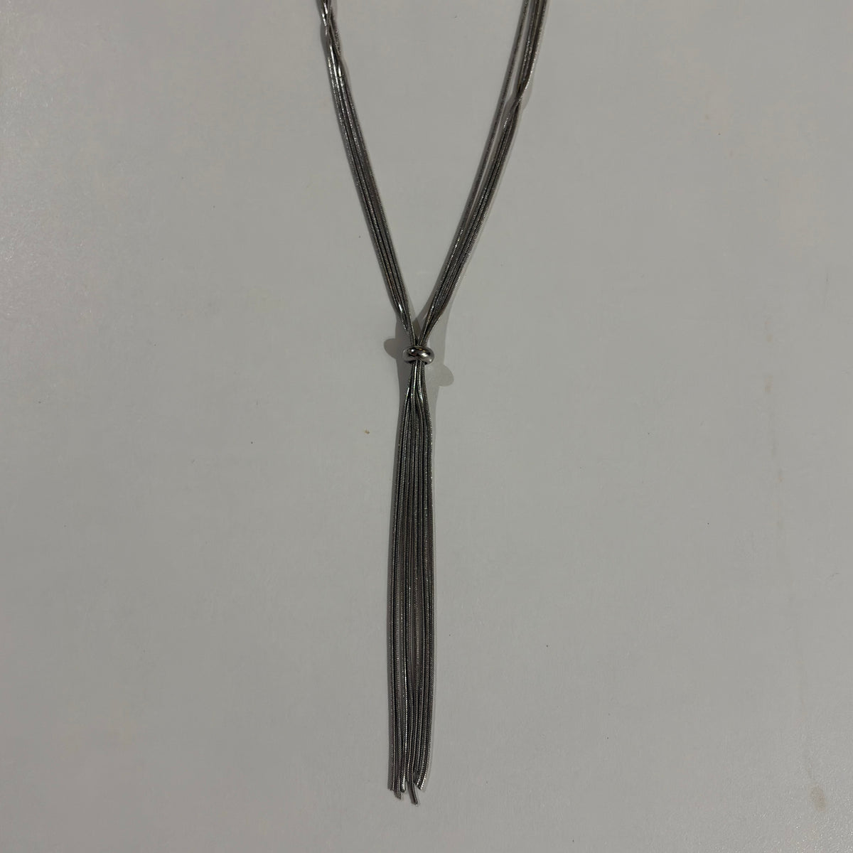 Collar corbatín ajustable