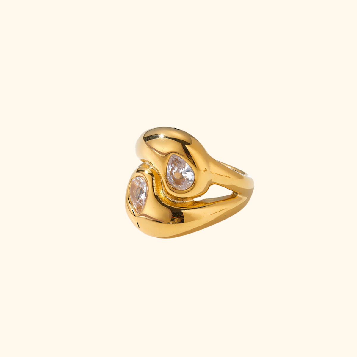 Anillo “yin yang” dorado