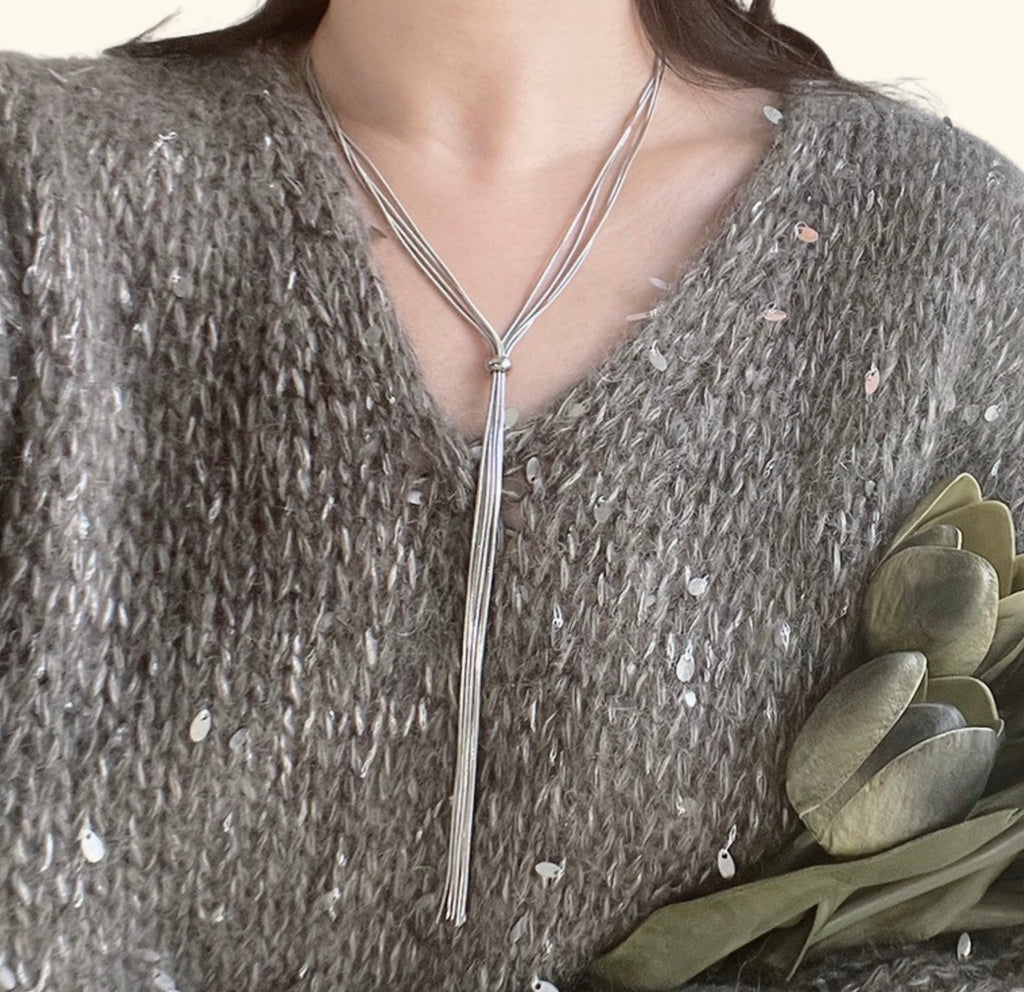 Collar corbatín ajustable